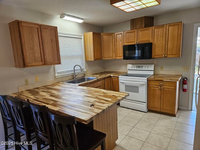 1859 N Kerr Avenue, Wilmington, NC 28405