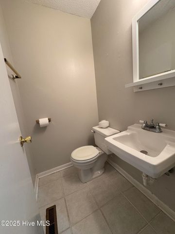 1859 N Kerr Avenue, Wilmington, NC 28405