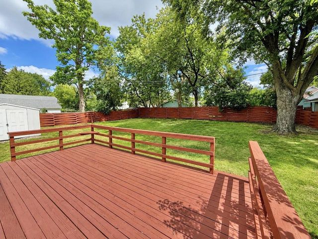 564 OAK STREET, Neenah, WI 54956