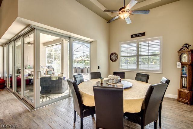 2736 Miracle PKWY, Cape Coral, FL 33914