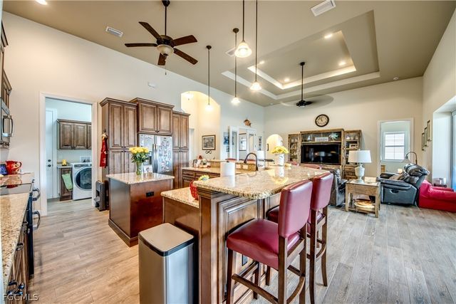 2736 Miracle PKWY, Cape Coral, FL 33914