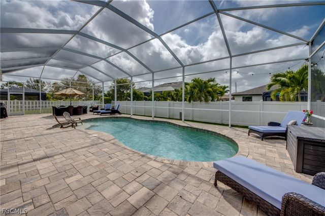 2736 Miracle PKWY, Cape Coral, FL 33914