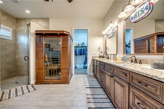 2736 Miracle PKWY, Cape Coral, FL 33914