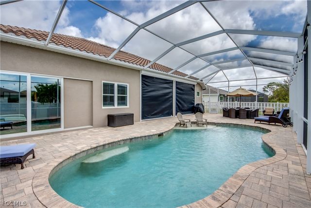 2736 Miracle PKWY, Cape Coral, FL 33914