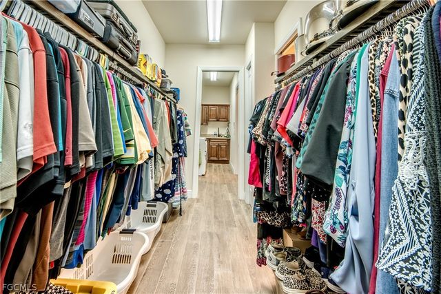 2736 Miracle PKWY, Cape Coral, FL 33914