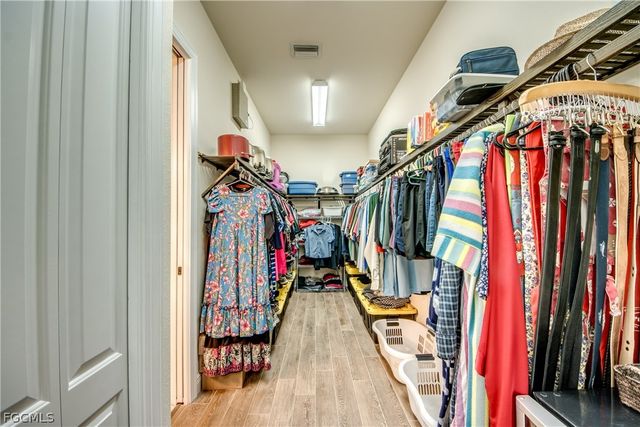 2736 Miracle PKWY, Cape Coral, FL 33914