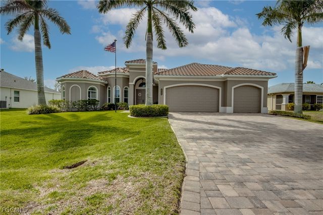 2736 Miracle PKWY, Cape Coral, FL 33914