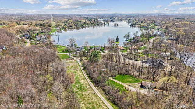 7249 Driftwood Drive, Deerfield Township, MI 48430