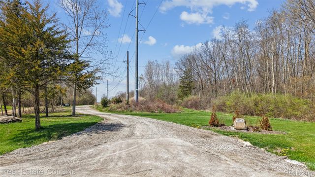 7249 Driftwood Drive, Deerfield Township, MI 48430