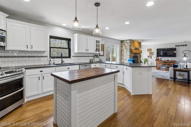 7249 Driftwood Drive, Deerfield Township, MI 48430