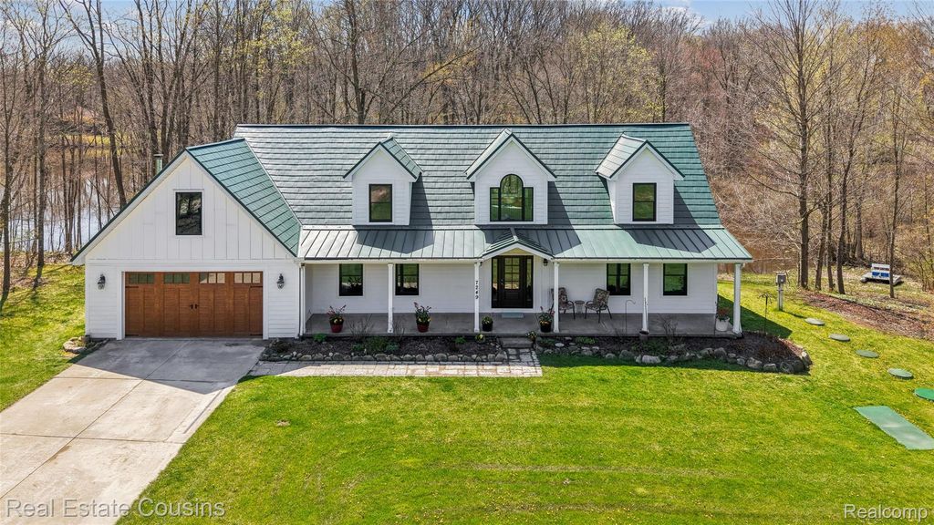 7249 Driftwood Drive, Deerfield Township, MI 48430