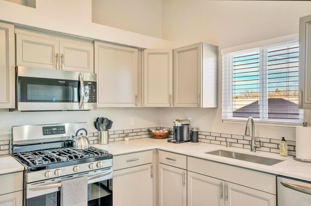 5216 Bogart Street NW, Albuquerque, NM 87120