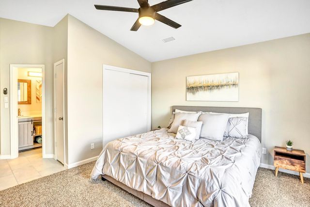 5216 Bogart Street NW, Albuquerque, NM 87120