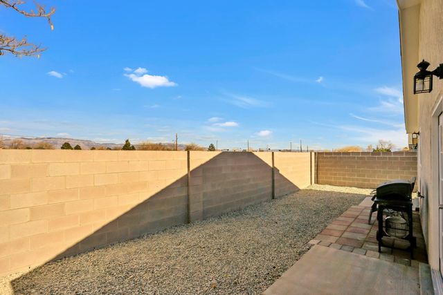 5216 Bogart Street NW, Albuquerque, NM 87120