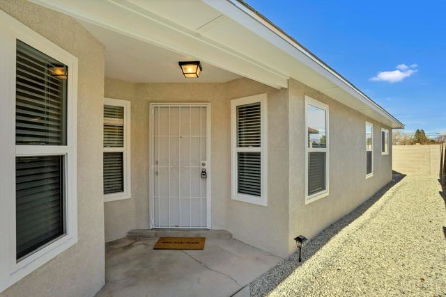 5216 Bogart Street NW, Albuquerque, NM 87120