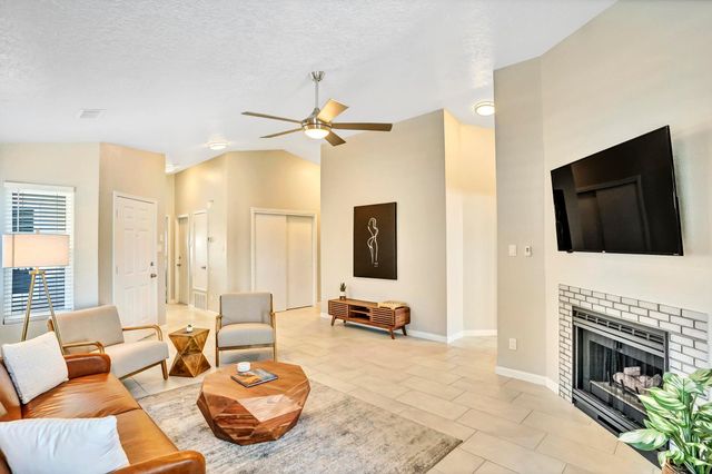 5216 Bogart Street NW, Albuquerque, NM 87120