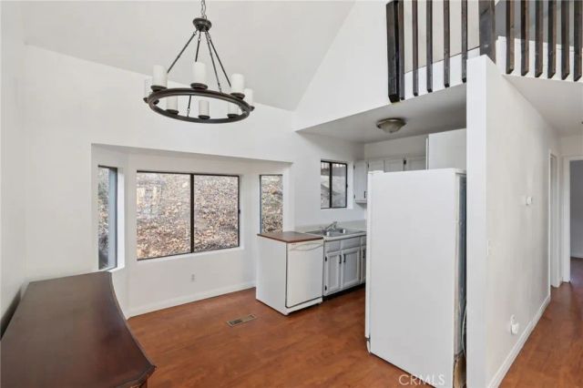 5866 Robin Oak Drive, Angelus Oaks, CA 92305