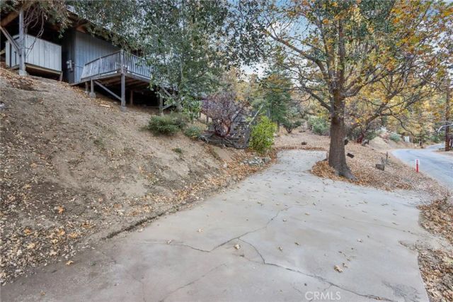 5866 Robin Oak Drive, Angelus Oaks, CA 92305
