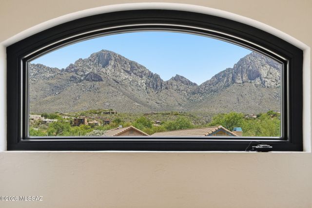 1361 E Sonoran Desert, Oro Valley, AZ 85737