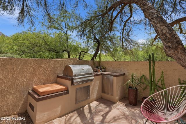 1361 E Sonoran Desert, Oro Valley, AZ 85737
