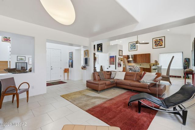 1361 E Sonoran Desert, Oro Valley, AZ 85737