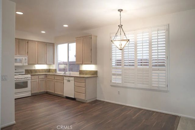 9124 Camphor Tree Court, Corona, CA 92883