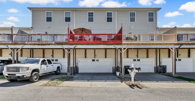 141 Turn Row Dr, Clarksville, TN 37043