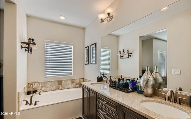 5550 N 16th Street 113, Phoenix, AZ 85016