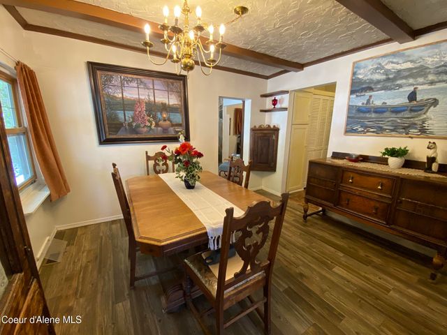 176 King St, Wallace, ID 83873