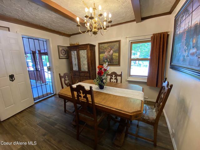 176 King St, Wallace, ID 83873