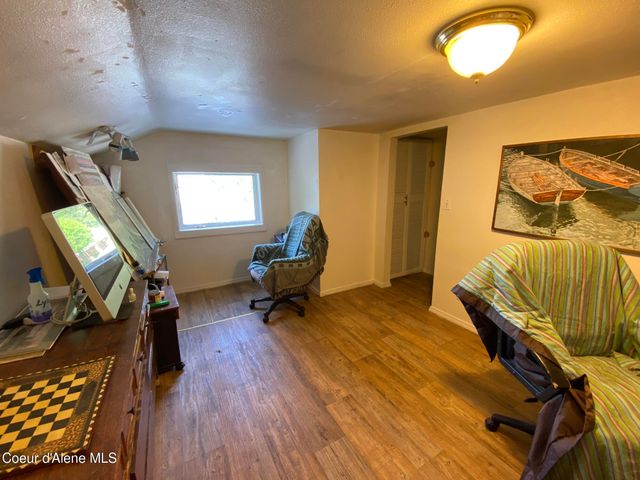 176 King St, Wallace, ID 83873