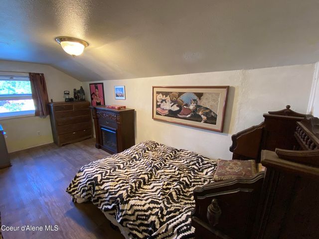 176 King St, Wallace, ID 83873