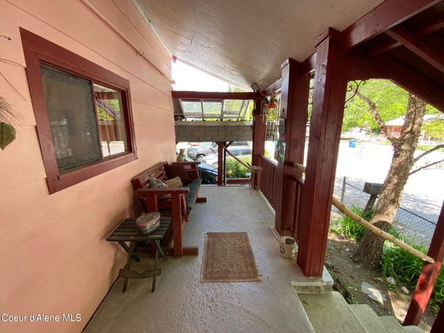176 King St, Wallace, ID 83873