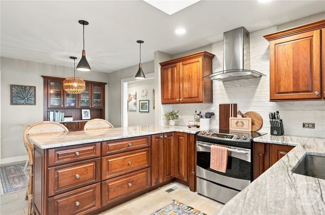 7 Westferry Court, Savannah, GA 31411