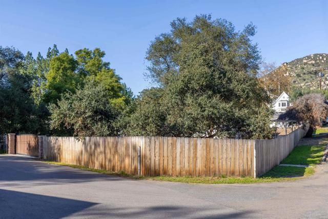 10292 Canyon Dr., Escondido, CA 92026