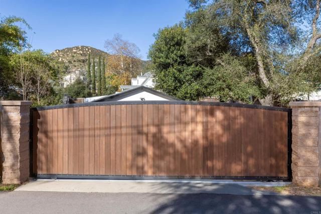 10292 Canyon Dr., Escondido, CA 92026