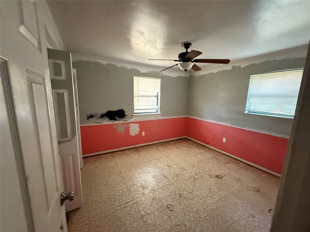 133 Jill Ann Drive, Burleson, TX 76028