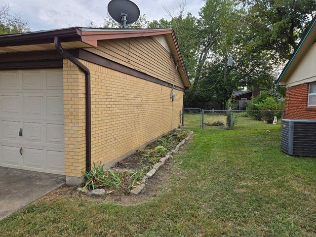 133 Jill Ann Drive, Burleson, TX 76028