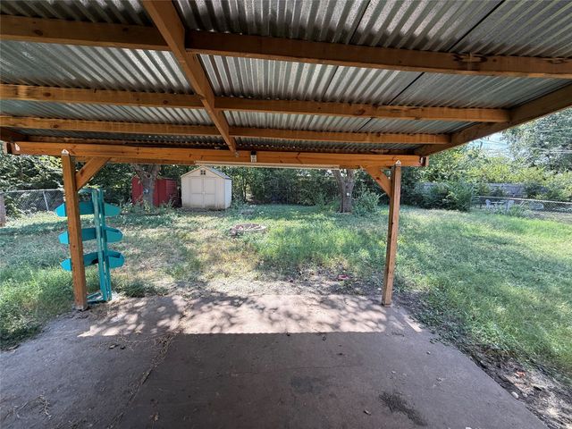 133 Jill Ann Drive, Burleson, TX 76028