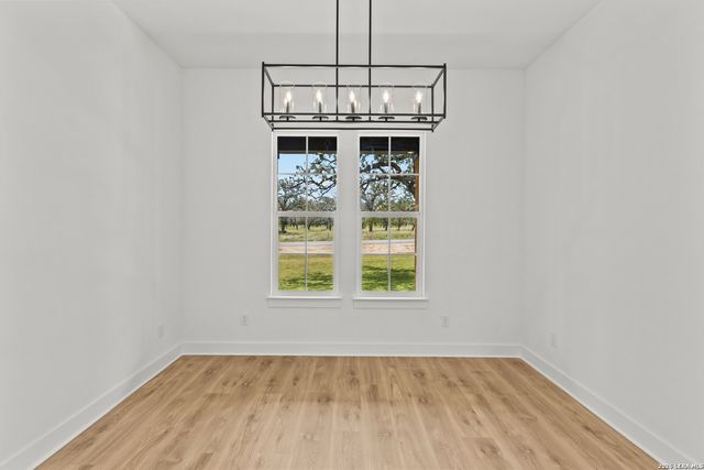 108 Syrah St, La Vernia, TX 78121
