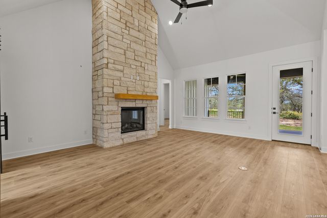108 Syrah St, La Vernia, TX 78121