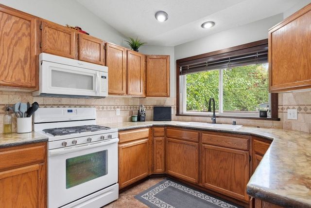 4201 E 33rd Ave, Spokane, WA 99223