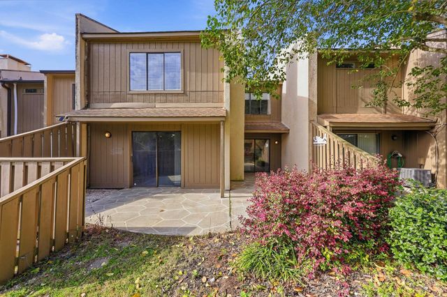 1100 Wedge Way Apt 68, Little River, SC 29566