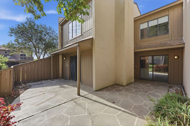 1100 Wedge Way Apt 68, Little River, SC 29566