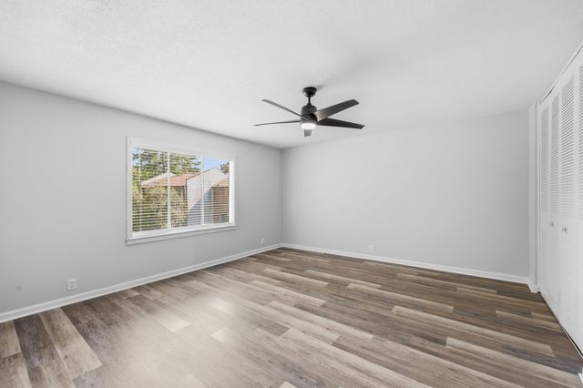 1100 Wedge Way Apt 68, Little River, SC 29566