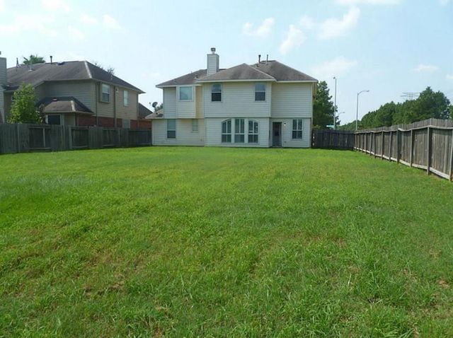 8974 Green Castle Way, Houston, TX 77095