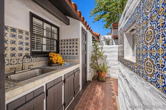 17507 Los Morros, Rancho Santa Fe, CA 92067