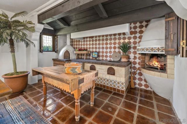 17507 Los Morros, Rancho Santa Fe, CA 92067