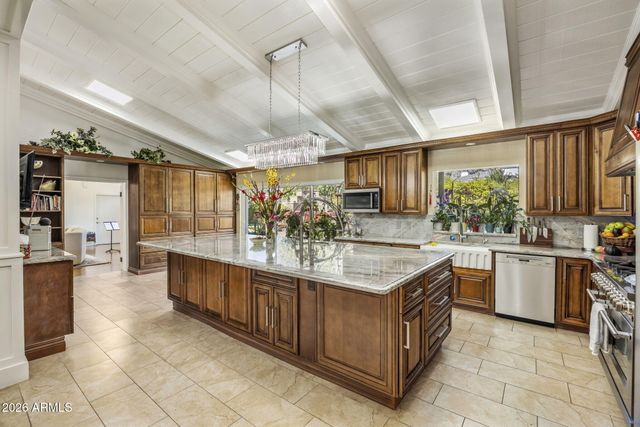 4413 N CAMINO ALLENADA --, Phoenix, AZ 85018