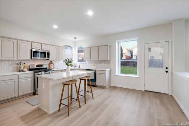 8907 Imperial Cross, Helotes, TX 78023